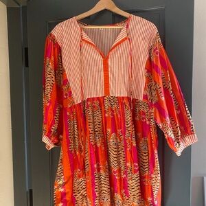 Lightweight Cotton Mini-dress with Tiger print & Stripes! Size M.